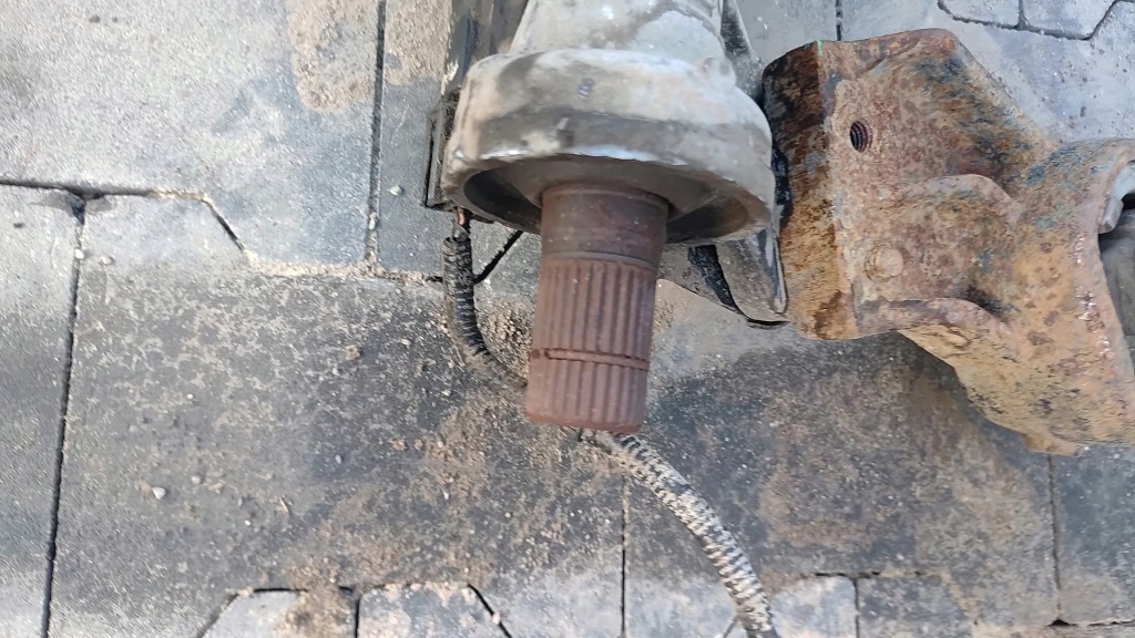 Купити Dodge ram iv 09- міст диференціал перед 3.21 p68191738aa usa