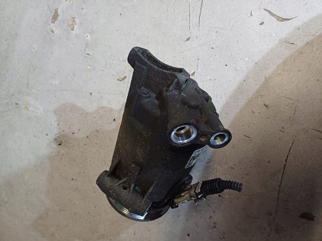 Компрессор кондиционера opel zafira b 1.7- 1.9 cdti nr. 401351739 Оригинал