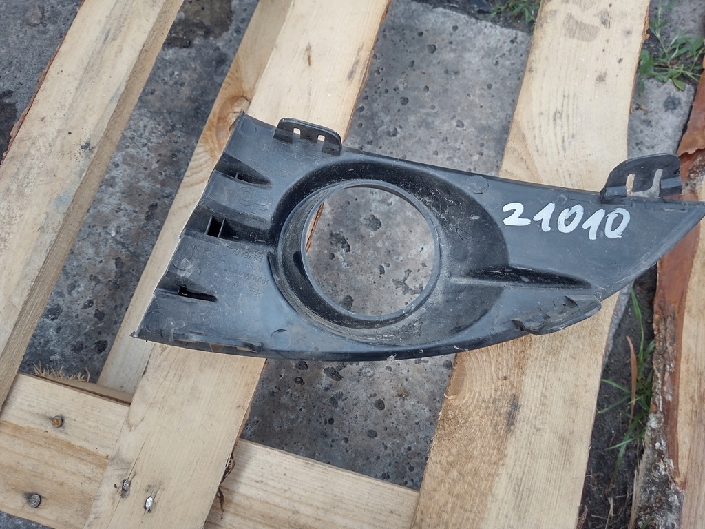 фото №4, Решётка бампера правая renault scenic ii lift