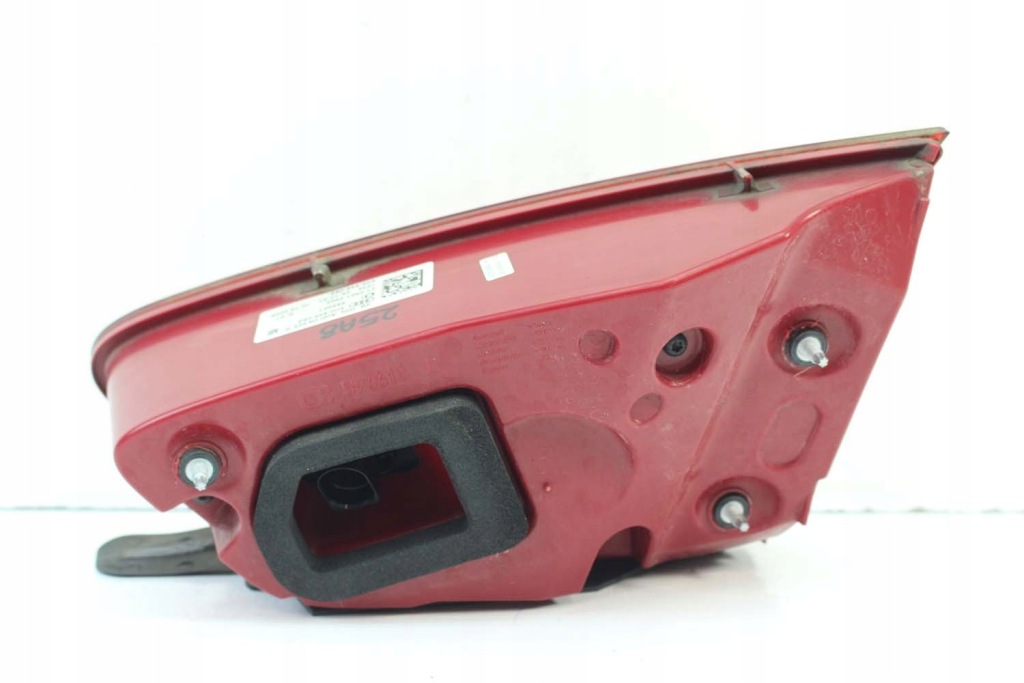 фото №15, Audi a8 s8 лампы led задняя 4h0945093 4h0945094 4h0945095 4h0945096 лампа задний