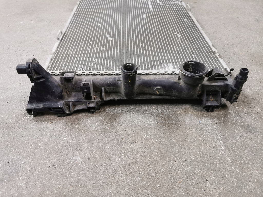 Радиатор воды mercedes cls a099 Оригинал