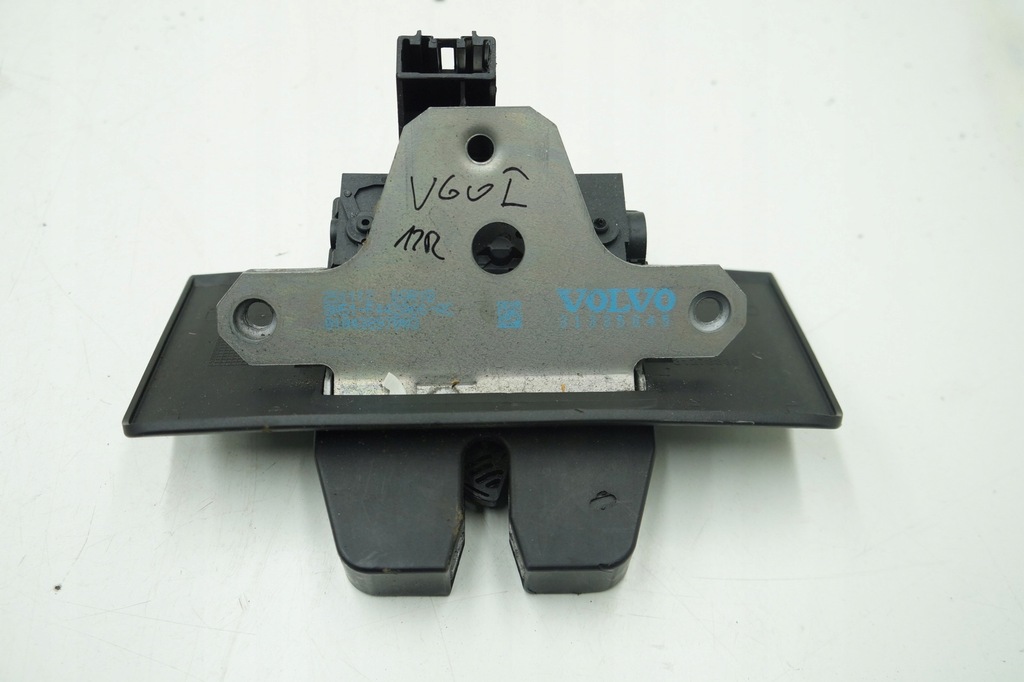 фото №1, Volvo s60 ii v60 замок багажника крышки 31335045