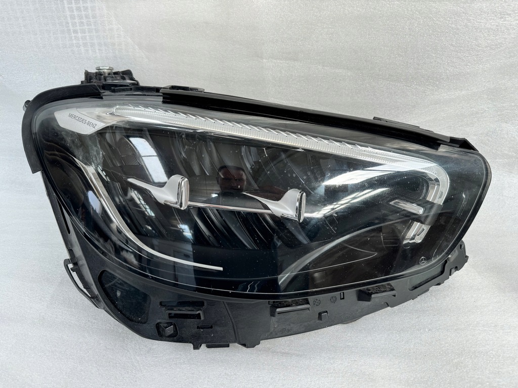фото №1, Mercedes eklasa w213 lift правая лампа performance
