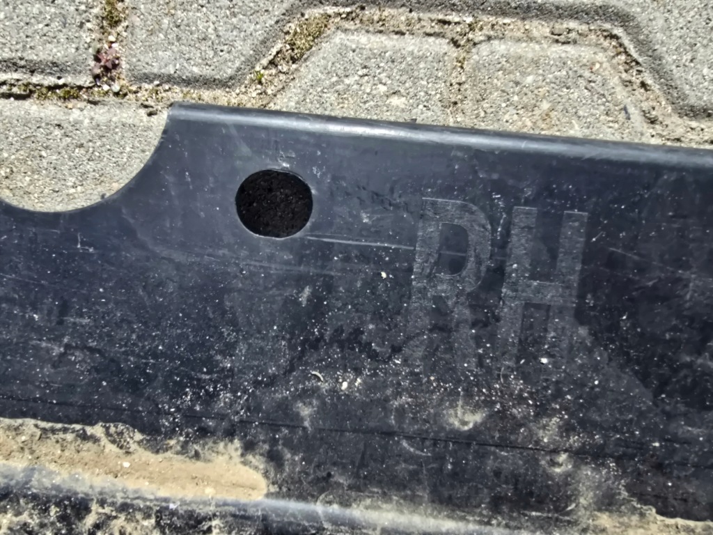 Молдинг порог правая  bmw x6 e71 e72 7176234 Оригинал