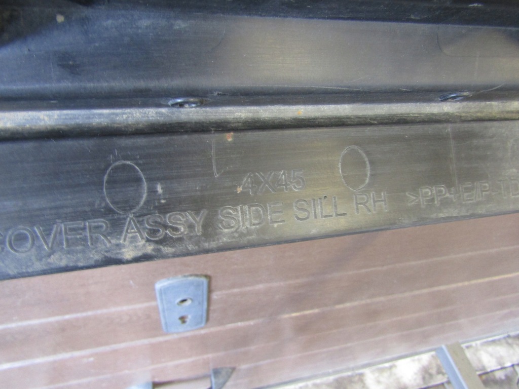 фото №8, Молдинг порог правая mitsubishi eclipse cross 17-