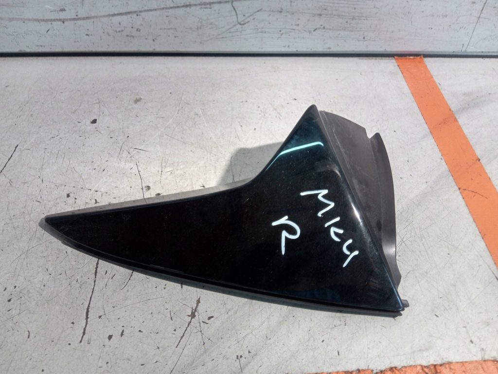 фото №1, Ford focus mk4 молдинг накладка спойлер кришки