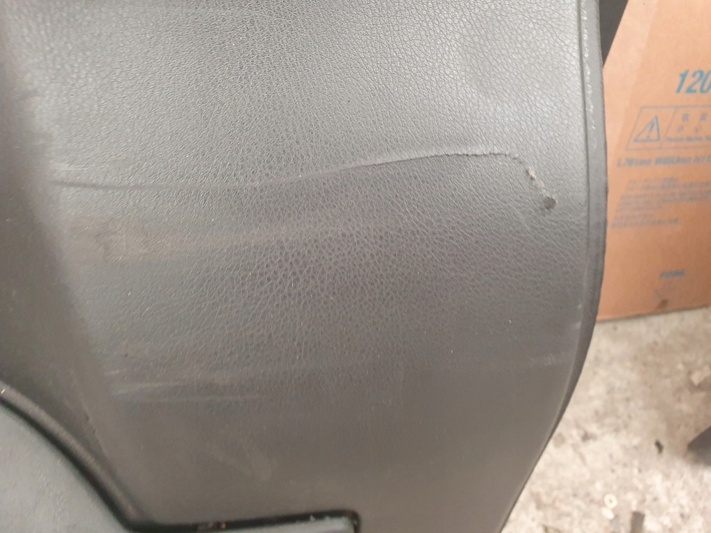 фото №4, Обшивка правый задняя шторка vw t5 multivan