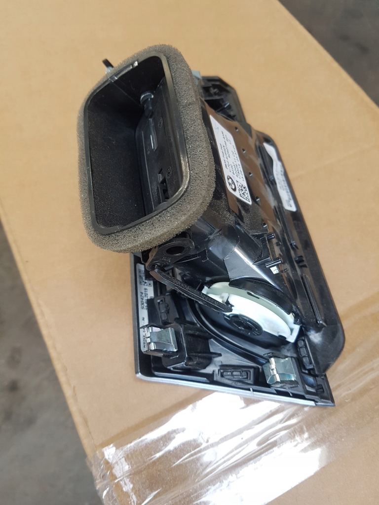 Bmw x1 f48 решітка обдув декоративна чорний блиск 9347747 Київ