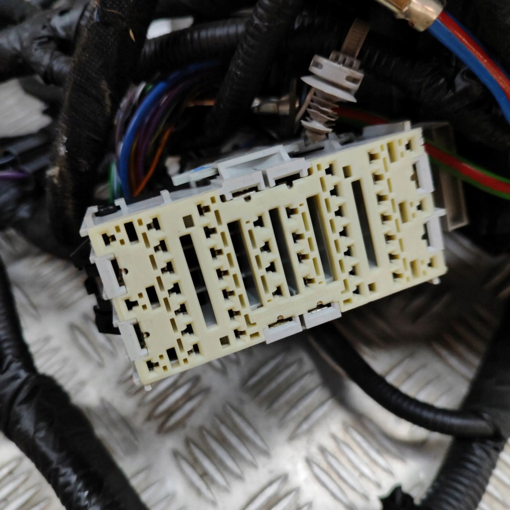 фото №6, Ford mustang mach-e 2023 другая жгут трубопровод / кабели