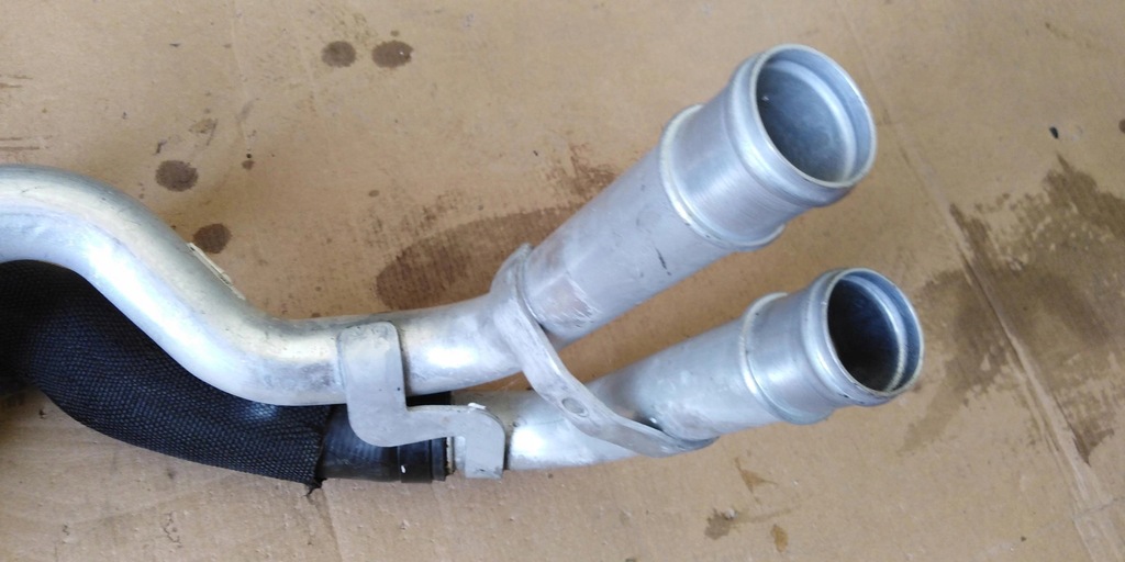 фото №3, Audi r8 4s трубка wąż шланг wody 4s0121065e 4s0121053d