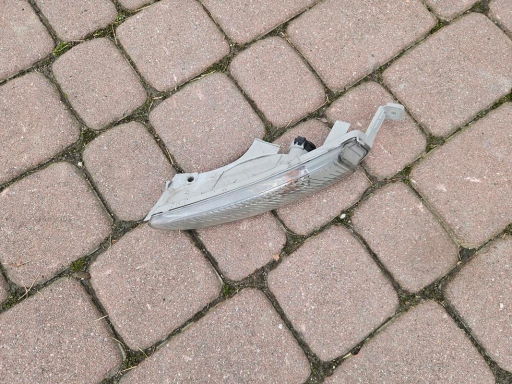 Купить Поворотник бампера правый opel astra j iv 13367143