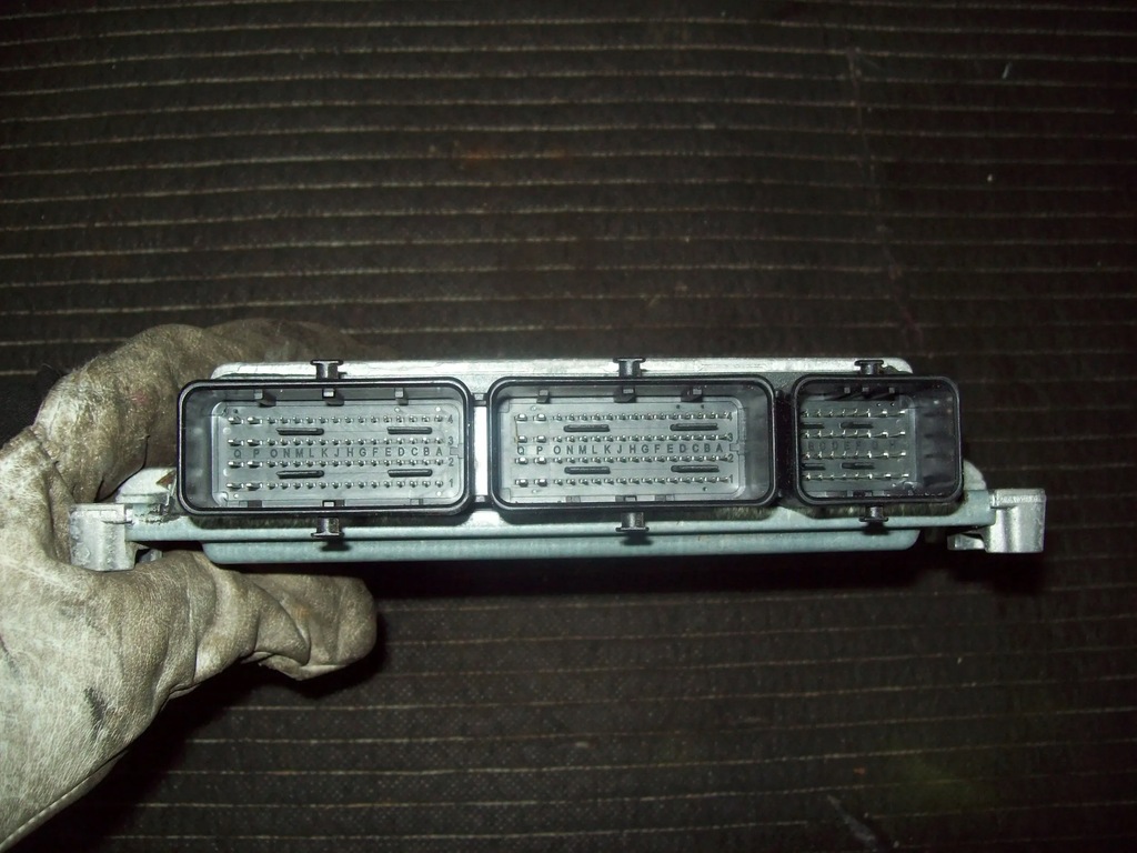 фото №14, Бортовий комп'ютер набір стартовий duster ii dacia 1.3 tce механічна коробка передач замок запалювання лічильник