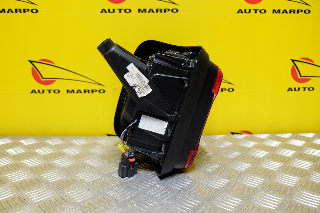 фото №11, Jeep wrangler jl 2018- лампа задня права led usa