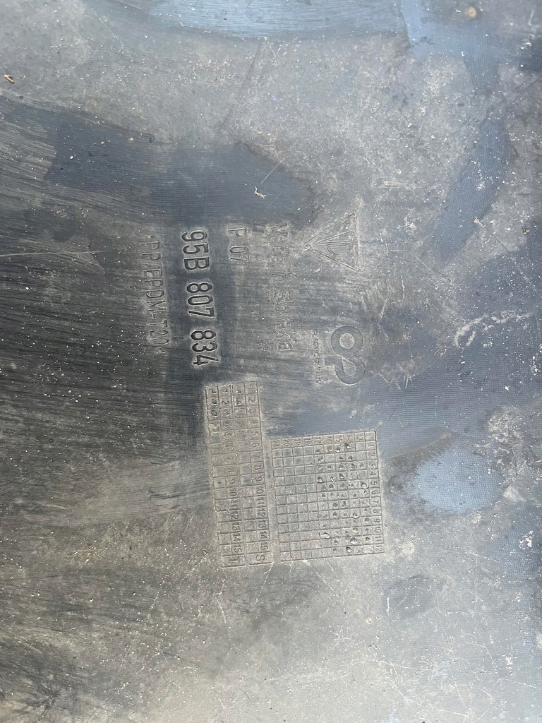 фото №5, Бампер задня задній спойлер porsche macan 95b гарний