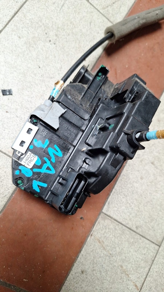 фото №1, Замок дверь nissan navara iv d23 np300 правый перед