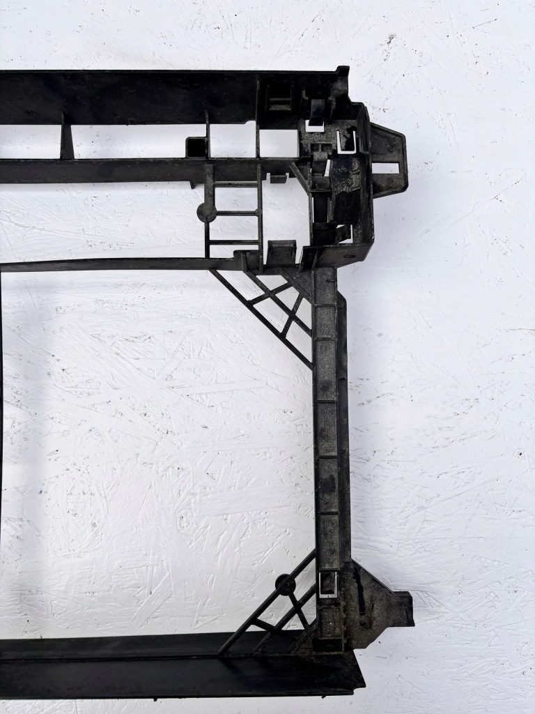 Opel insignia b 1.5t facelift рамка радиатора 662926893 Киев