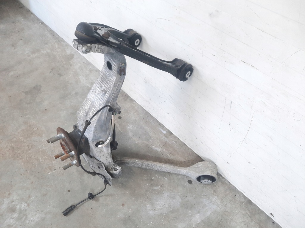 фото №3, Поворотный кулак правый перед передняя tesla s rwd