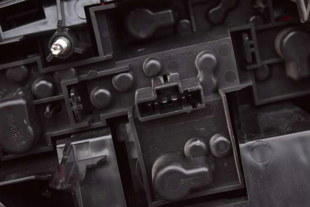 фото №7, Лампа правая задняя задняя 265500002r renault laguna 3 iii kombi 07-11