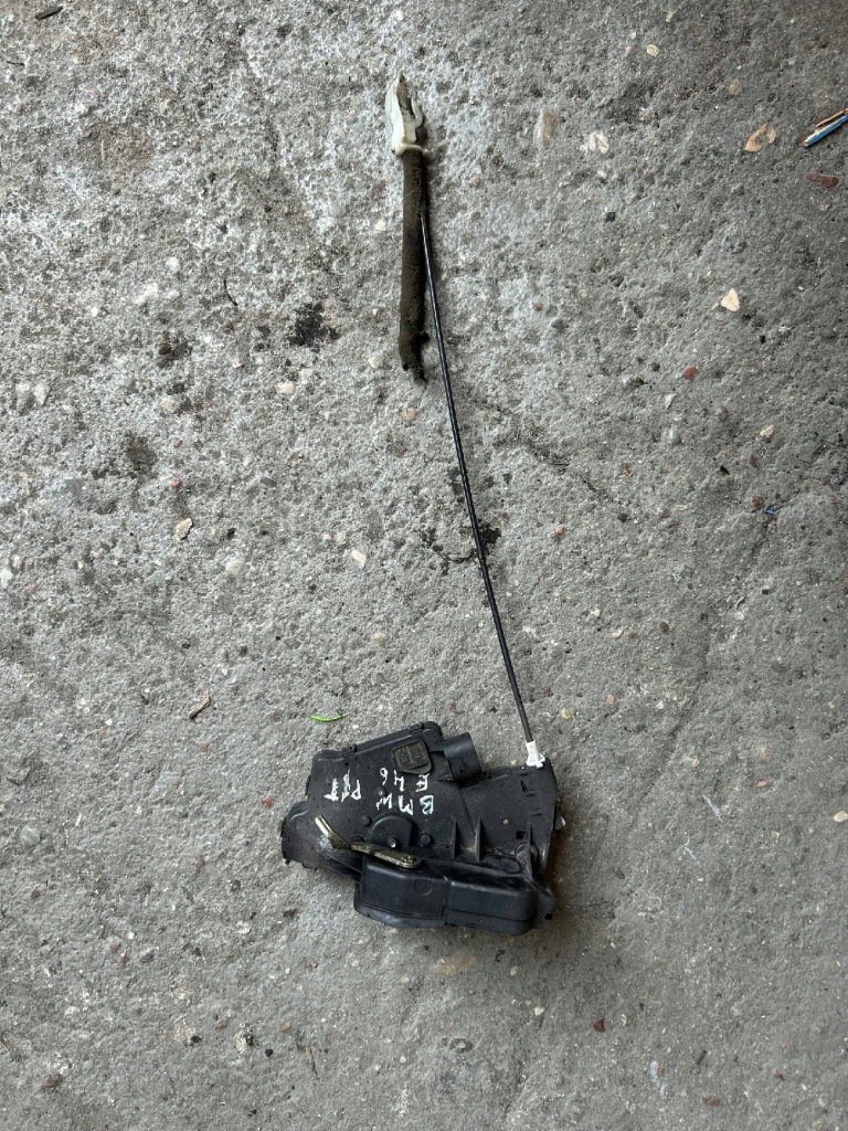 фото №1, Bmw 3 e46 316i замок дверь правый задняя