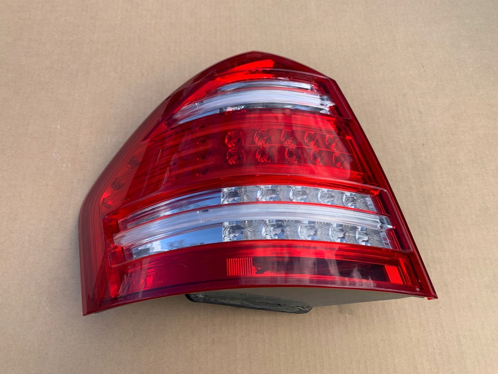 фото №1, Лампа задня задня ліва led mercedes x164 оригінал ładna idealna