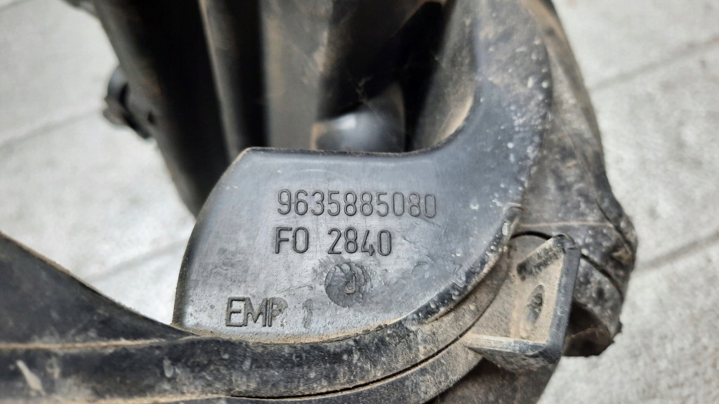 фото №7, Коллектор всасывающий peugeot partner 1.6b 02r 9635885080