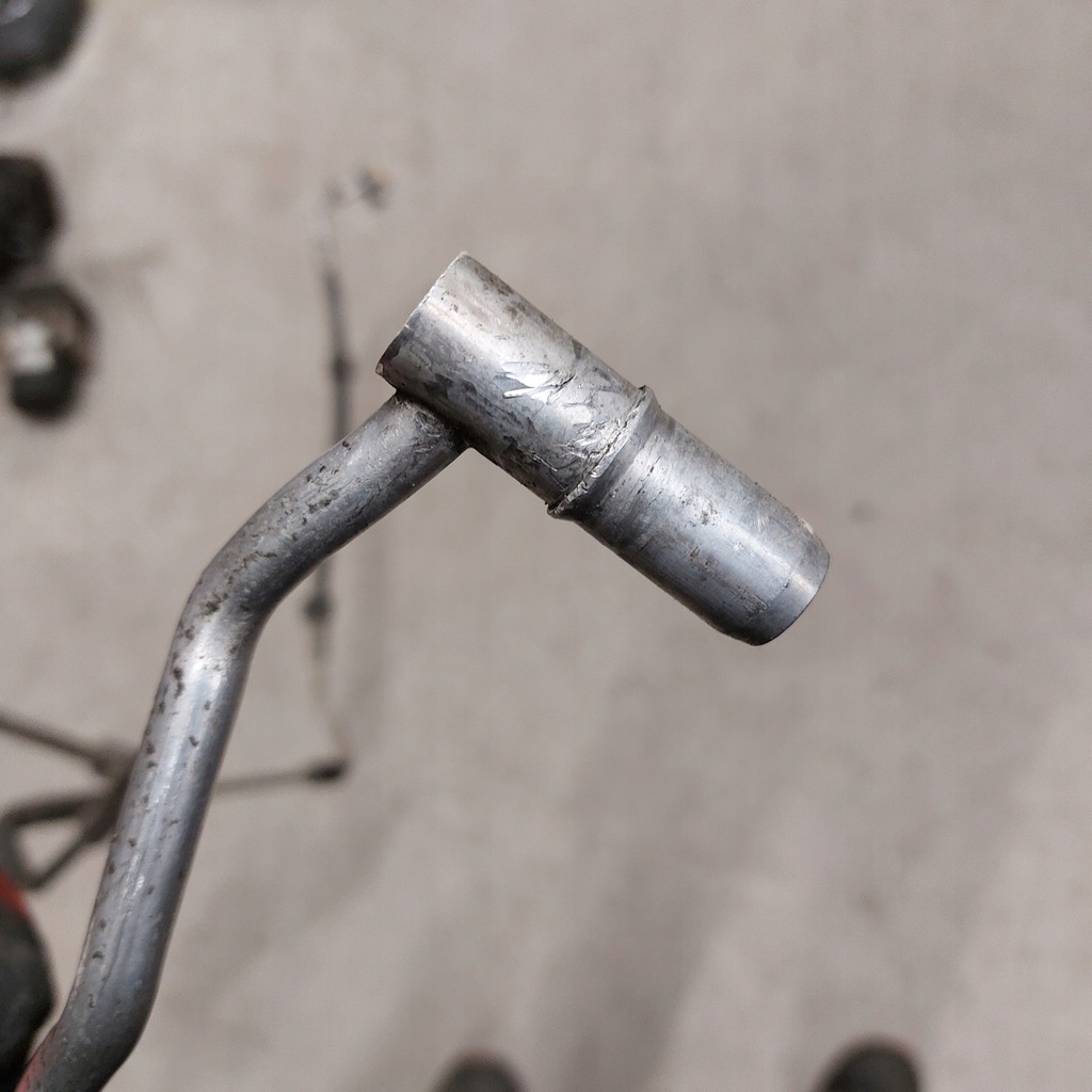 фото №10, Audi a5 8t 3,0d шланг кондиционера 8k0260710k