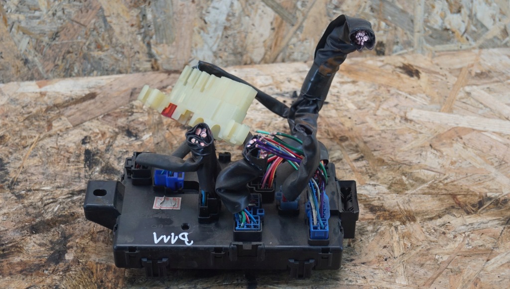 фото №3, Коробка предохранителей daihatsu terios i