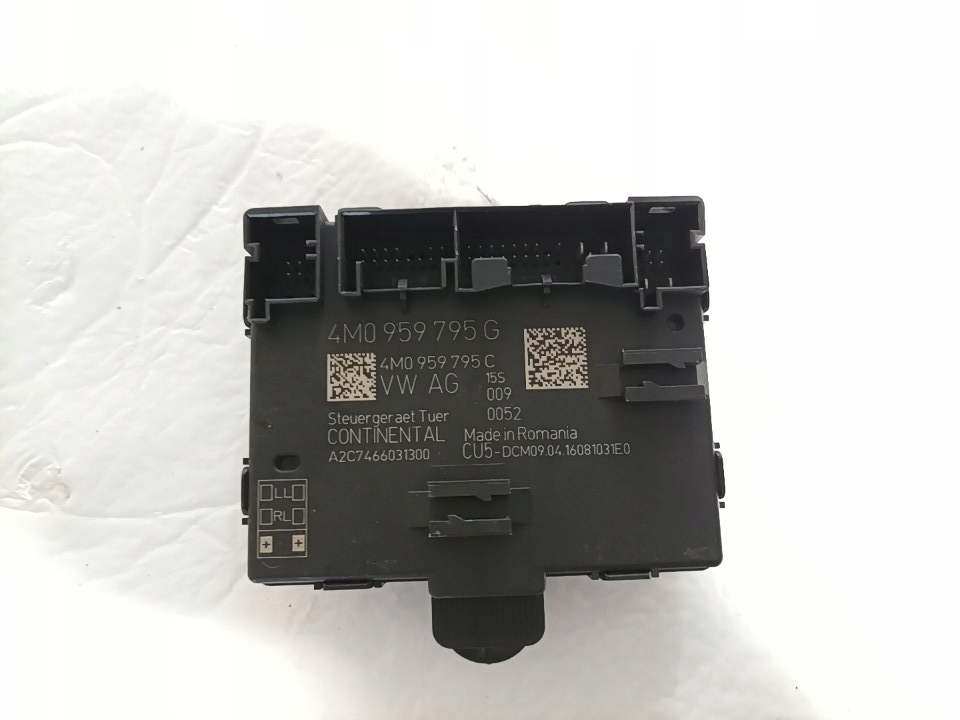 Купити Audi a4 b9 модуль блок керування дверей 4m0959795g