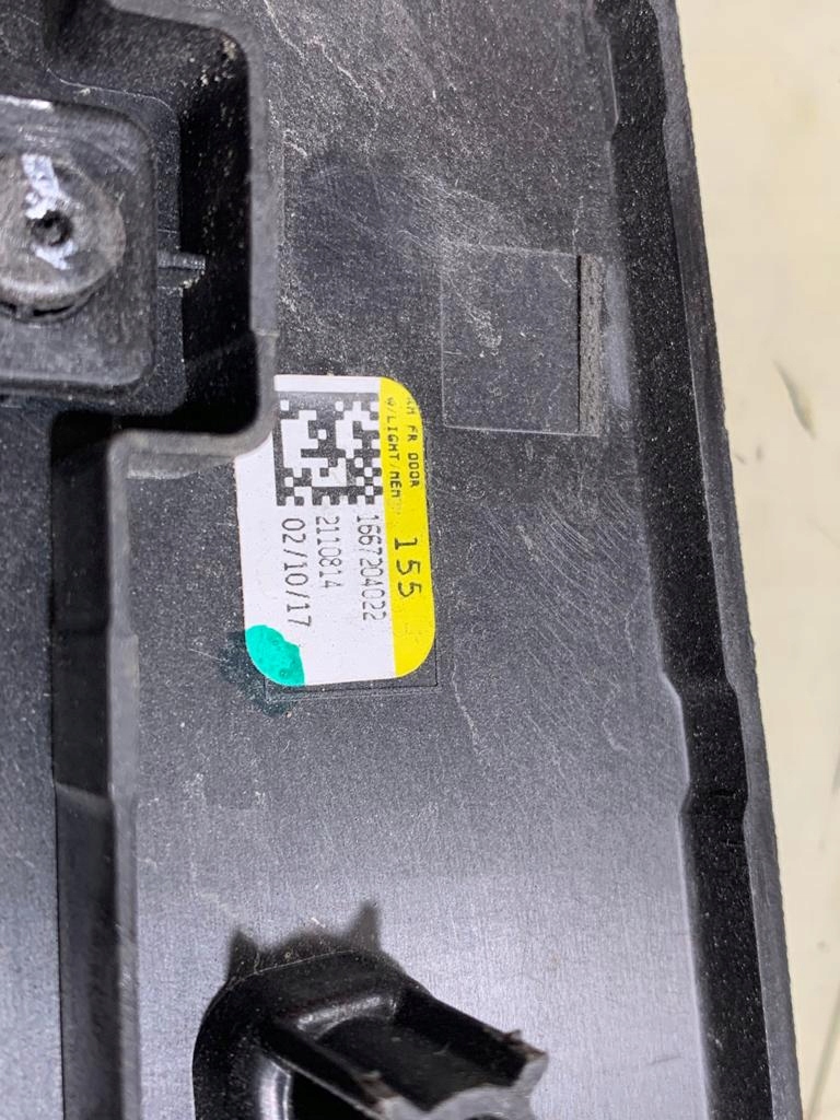 Молдинг дверь правый mercedes ml w166 1667204022 в Украине