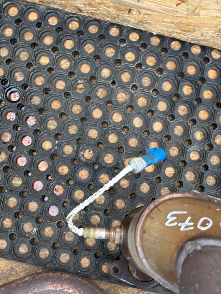 фото №6, Mustang 5 v выхлоп pypes катализатор 4r33-5e212-ea 4r33-5e213-ea комплект