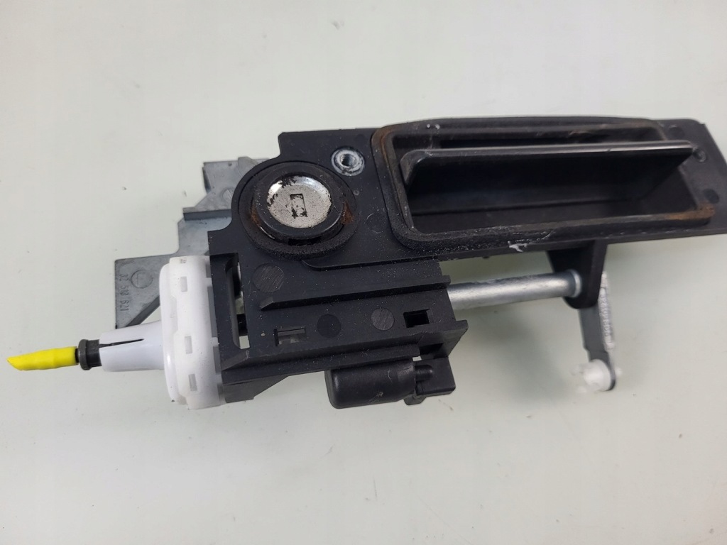 фото №2, Mercedes slk r170 lift ручка кришки багажника задня задня