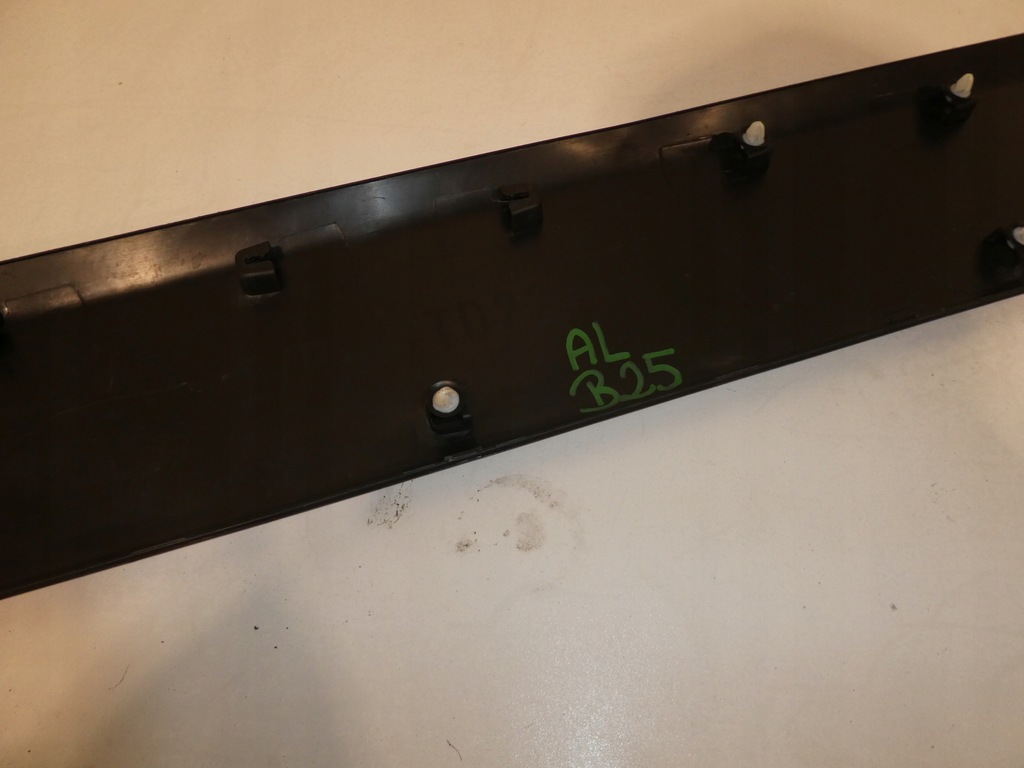 фото №5, Молдинг боковая renault master 828210160r