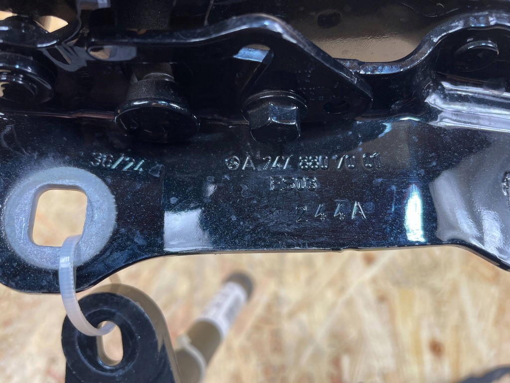 фото №11, Петля капот пиротехнический патрон правый mercedes gla w247 h247 a2478807001