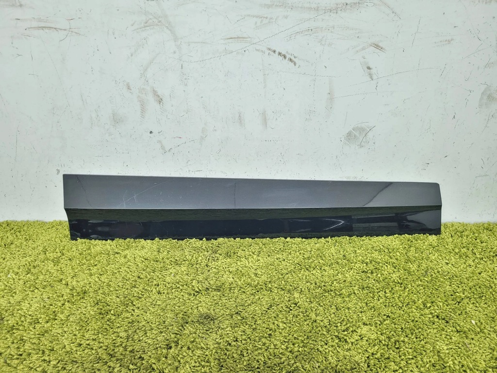 фото №1, Молдинг накладка дверь левый перед vw t-roc 2g 17- r-line oryg