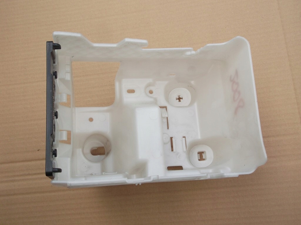 фото №1, Peugeot 2008 кронштейн bsi