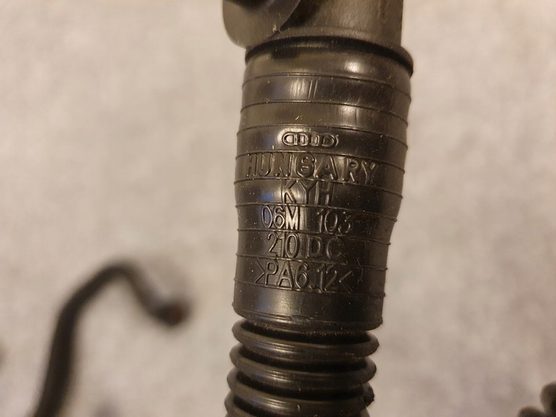 фото №7, Audi q7 q8 06m103210dc wąż труба вентиляционная оригинальный номер