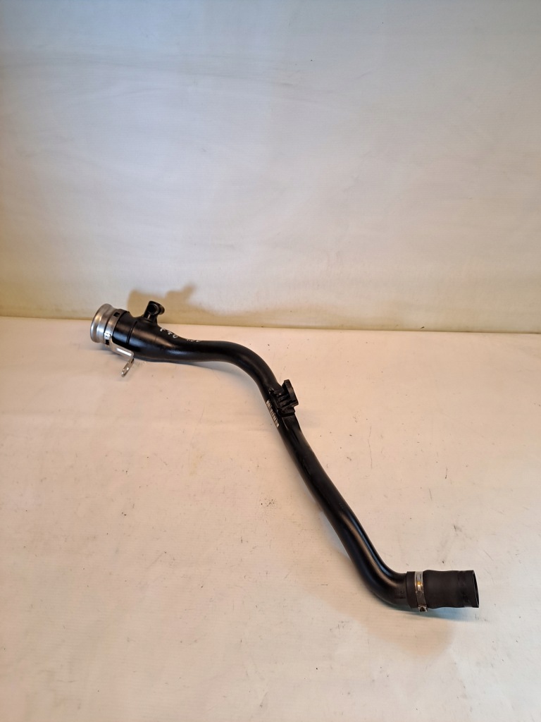 Купити Труба заливна горловина пального bmw f40 1.5 7458657