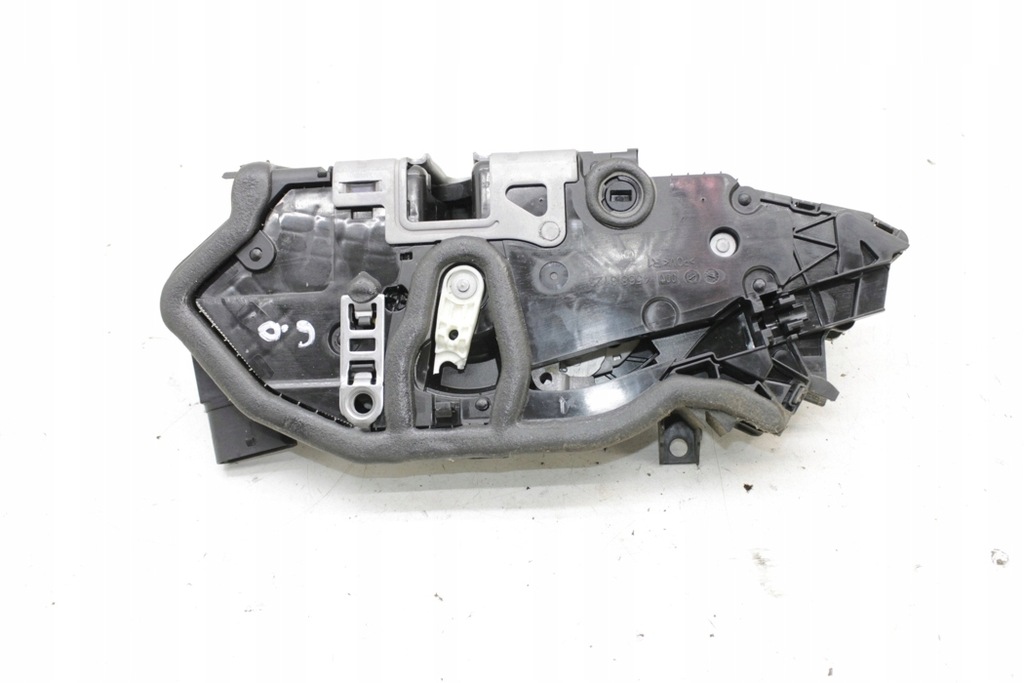 фото №8, Замок задних правых дверь bmw f40 7445054 2.0l дизель 110kw 2020