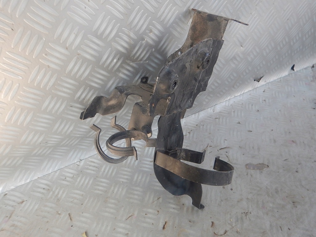 фото №1, Audi a6 c6 allroad 3.0 tdi кронштейн насоса abs