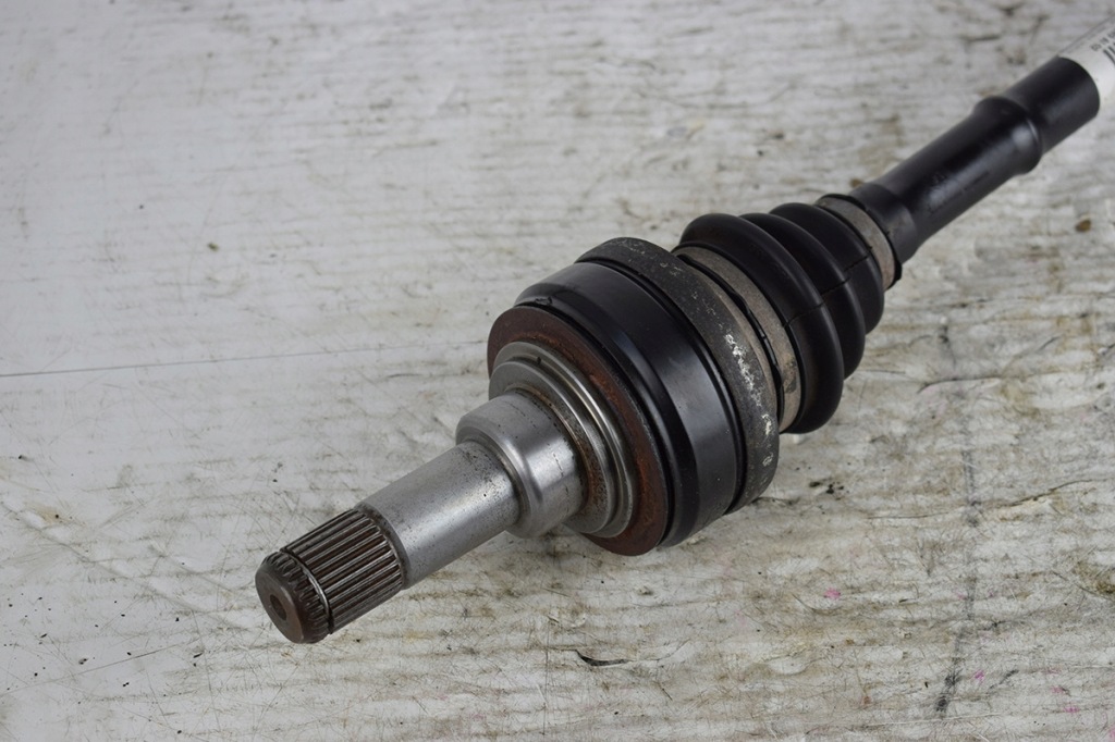 Привідний вал ліва задній bmw 5 f10 f11 7614289 в Україні