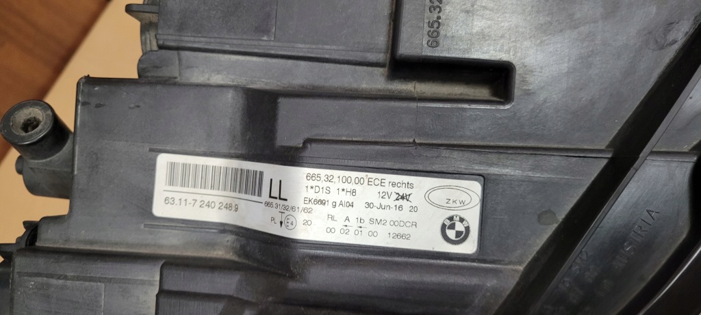 Фара права перед ксенон bmw e91 e90 рестайлінг  7240248 європа Оригінал