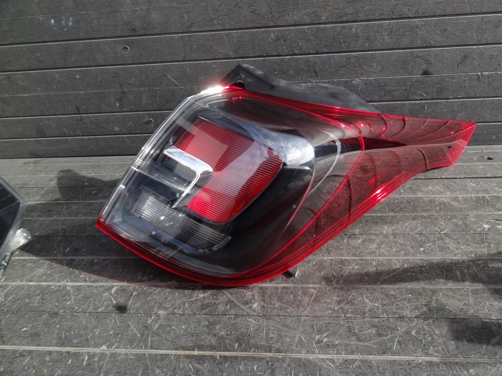 фото №1, Opel crossland x 2019 лампа задня права europa org