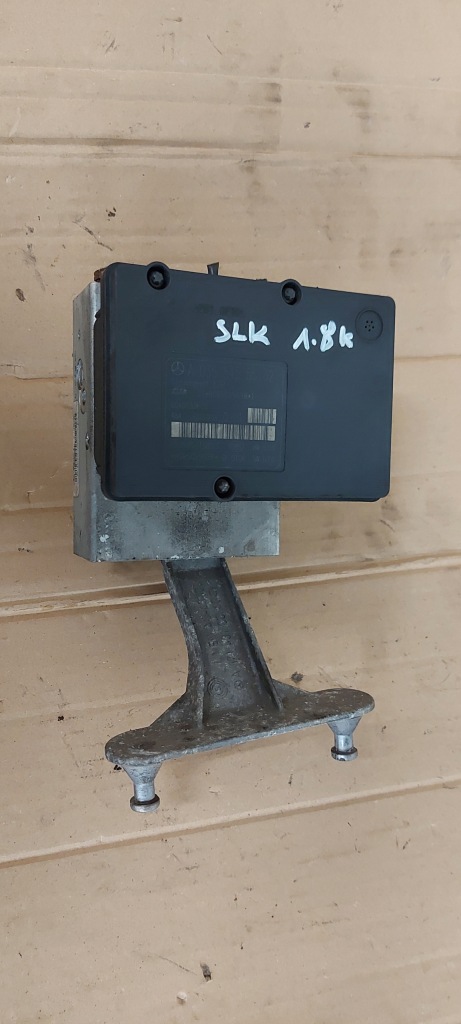 фото №1, Mercedes slk r171 1.8 компрессор насос abs a0355455532 + кронштейн