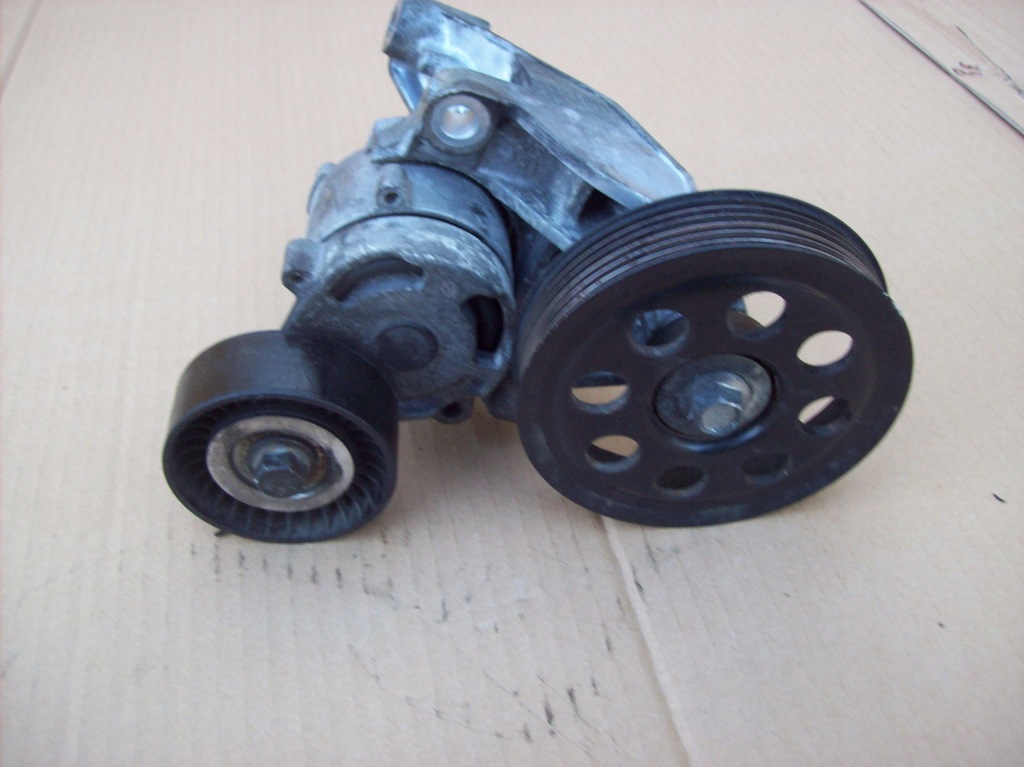 Купить Subaru xv 1.6 fb16 натяжитель ролик кронштейн