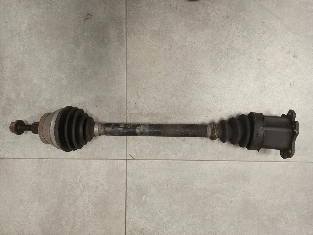 фото №8, Audi a4 b6 1.9 tdi приводной вал правая передняя 8e0407272s