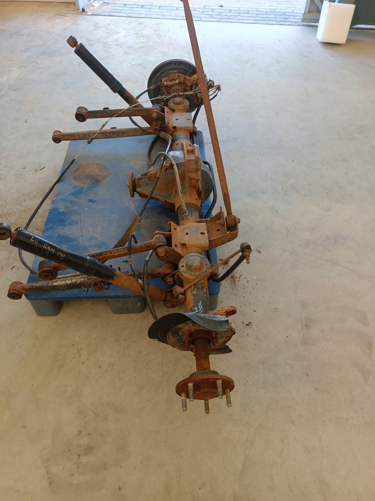 фото №9, Dodge ram 09- міст підвіска задня комплект 3.21 uszk.