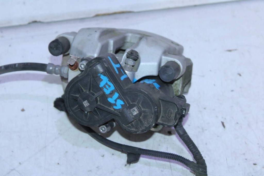 фото №2, Супорт лівий задня задній alfa romeo stelvio