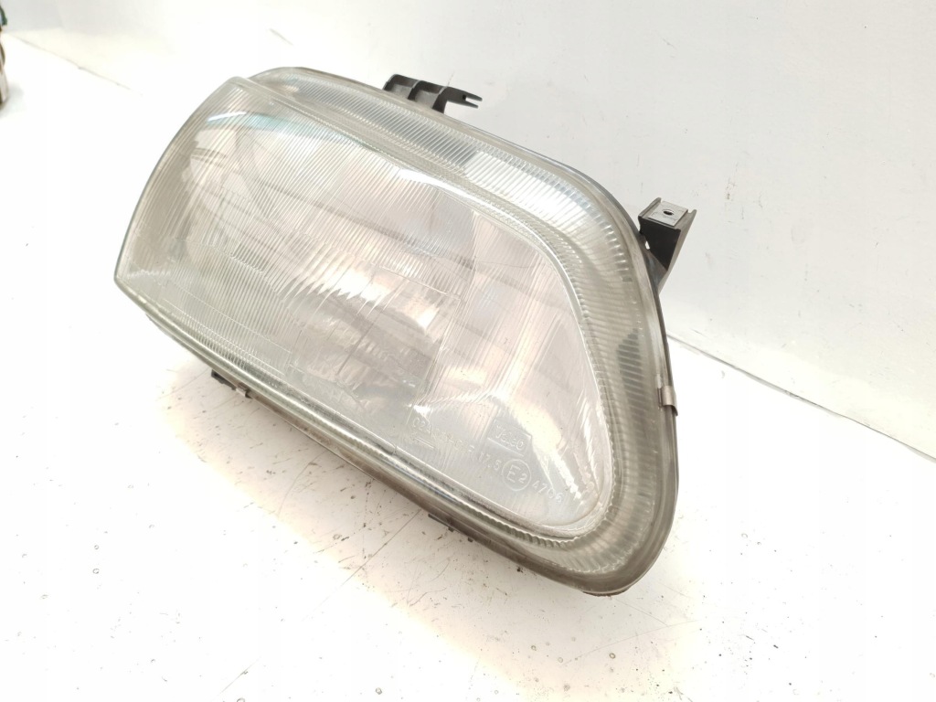 фото №3, Лампа права перед renault scenic i