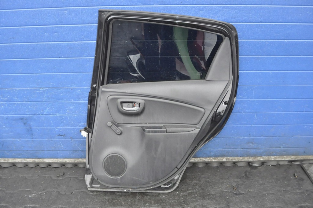 фото №8, Toyota yaris iii дверь правый правое задняя задние