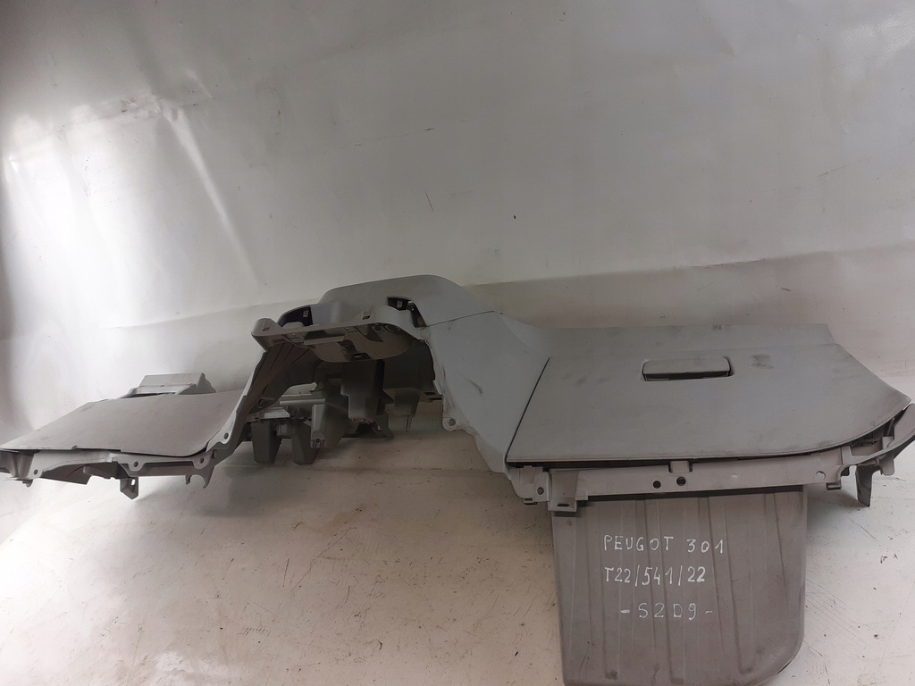 фото №5, Peugeot 301 приборная панель приборная консоль светлая нижняя
